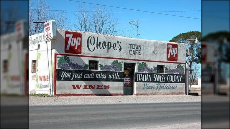 Exterior shot of Chope's Bar & Cafe in New Mexico