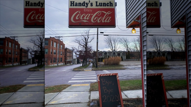 Handy's Lunch sign outside restaurant in Vermont