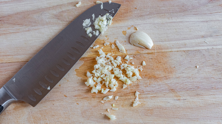 knife with minced garlic