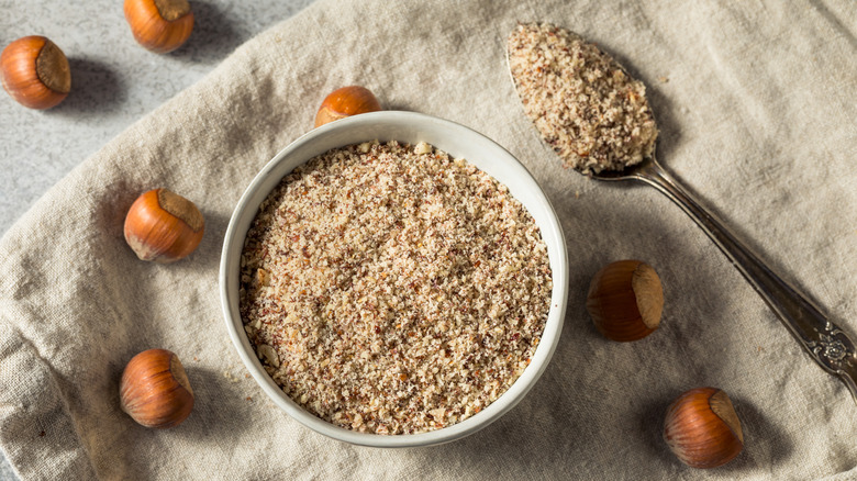 Hazelnut flour in bowl