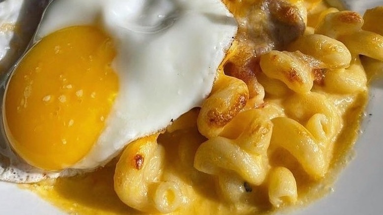 overeasy egg on mac and cheese