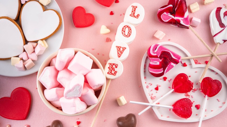 what is the top candy purchased for valentines day