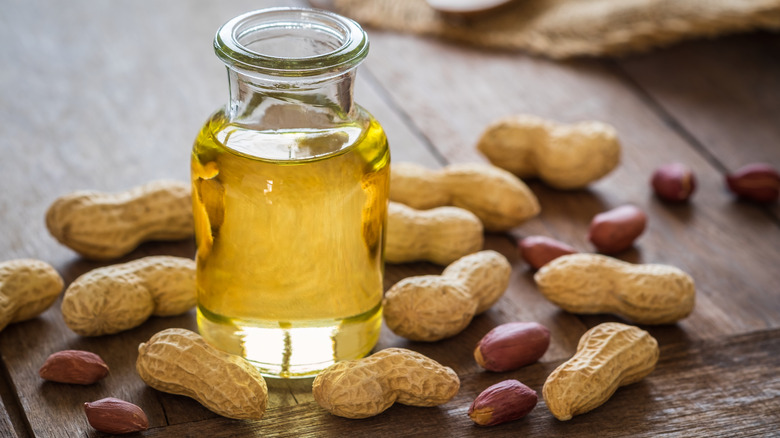 Peanuts and peanut oil