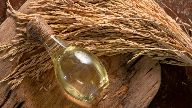 Rice bran oil with rice grains