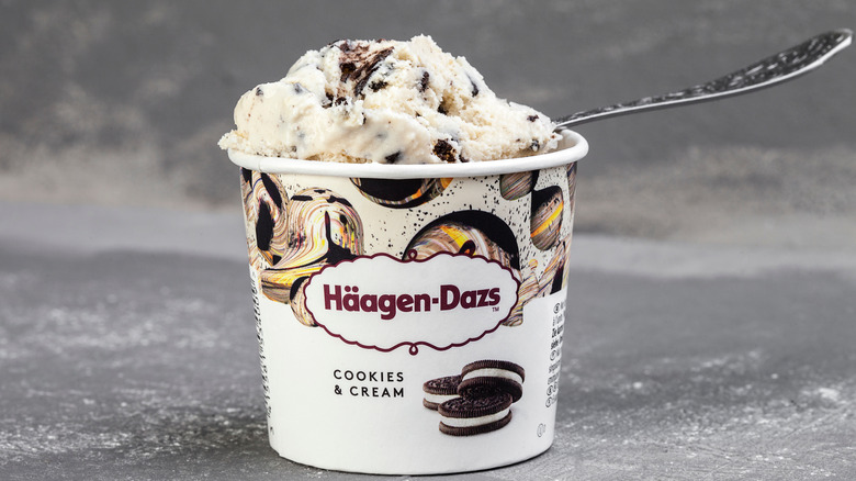 Häagen-Dazs cookies and cream ice cream