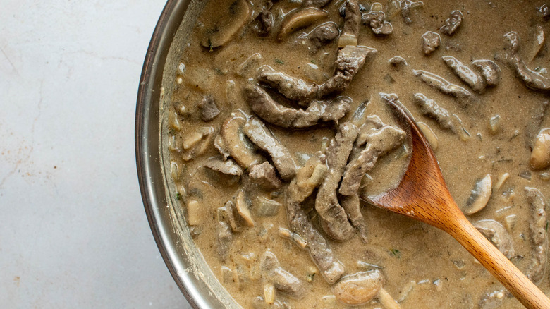 Pot of beef stroganoff 