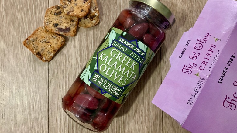 Jumbo Pitted Greek Kalamata Olives