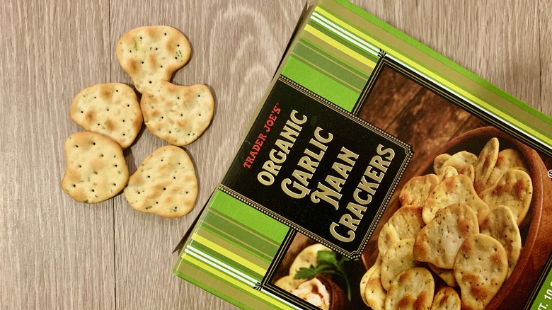 Organic Garlic Naan Crackers