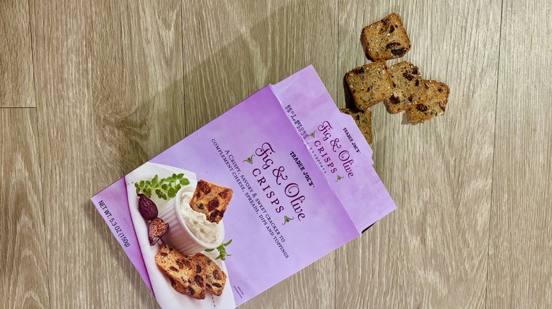 Trader Joe's Fig and Olive Crisps