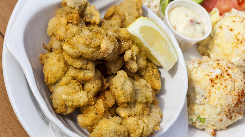 Fried clams and coleslaw