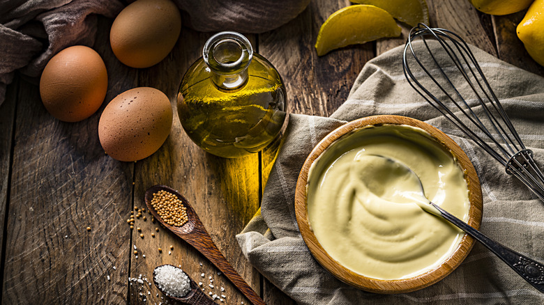 Salad dressing with eggs and olive oil