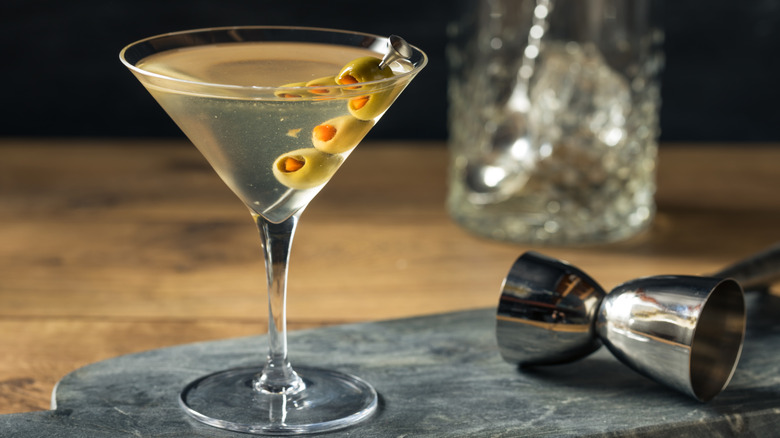 dirty martini with olives