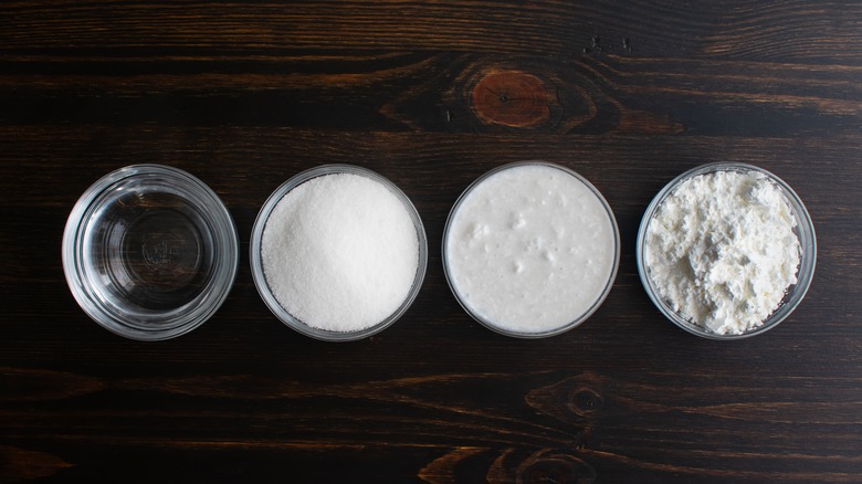 Overview of liquid and cornstarch in small bowls