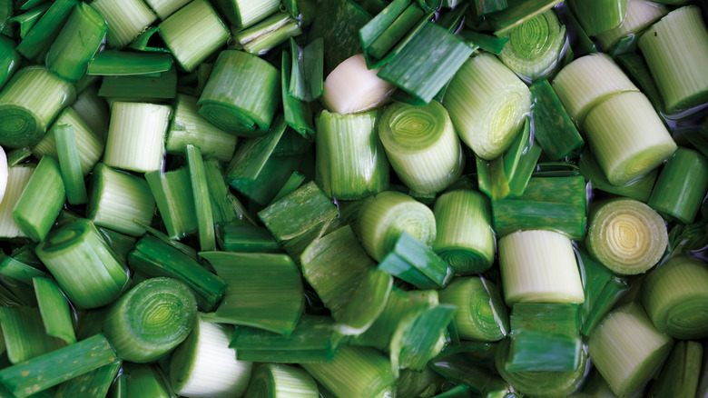 chopped leeks 