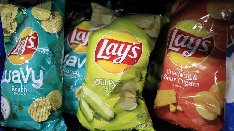 Pantry Potato Chip Bag Storage Design Ideas