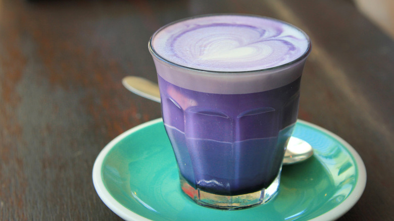 glass of ube latte