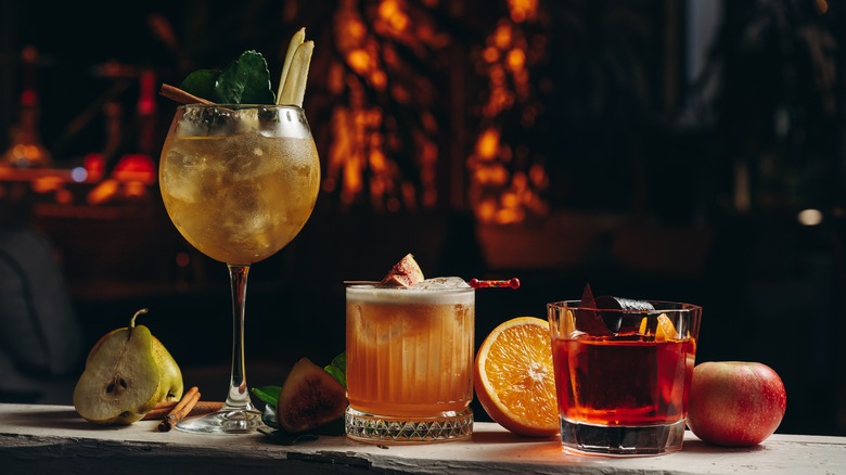 Different cocktails and garnishes