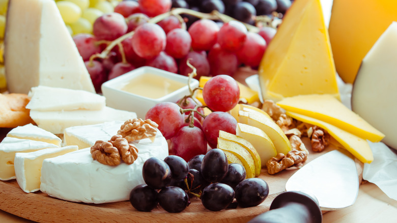 close up cheese board