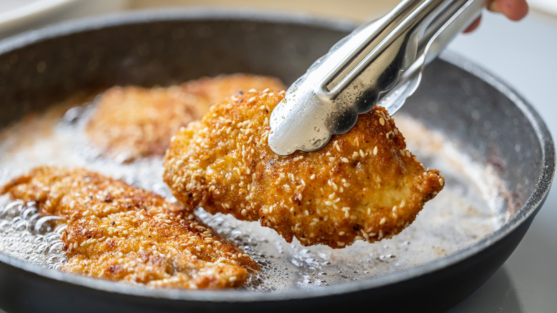 Pan frying chicken cutlets