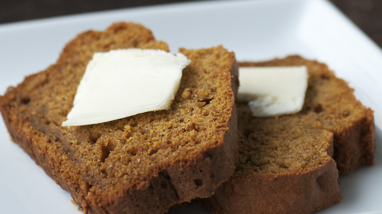 pumpkin bread with butter pats