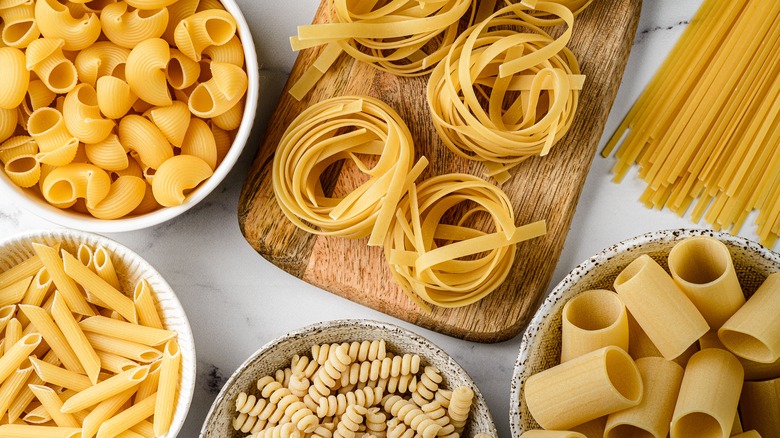 different pasta shapes