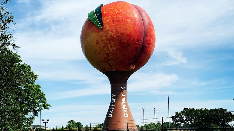 Gaffney peach water tower