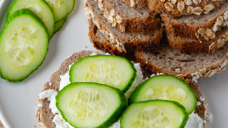 Cucumber sandwich on rye