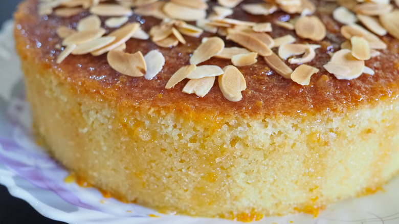 Almond cake