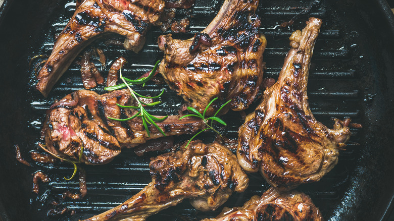 lamb chops in grill pan