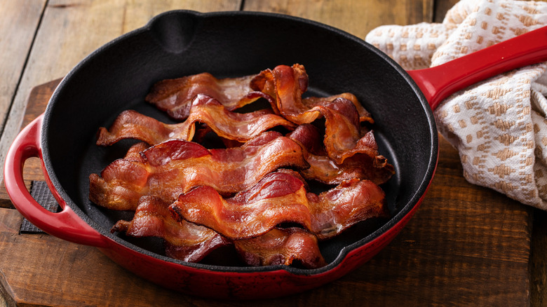 bacon in cast iron pan