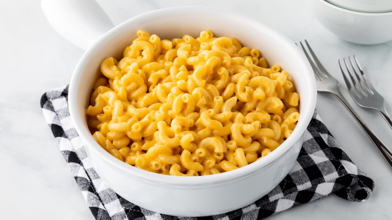 bowl of instant mac and cheese