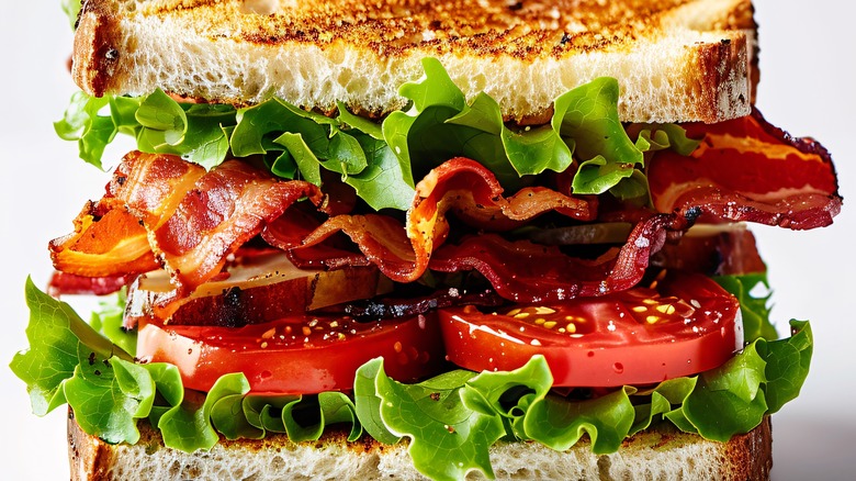 BLT sandwich 