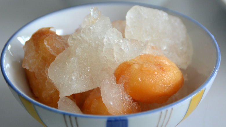 Loy kaew with crushed ice