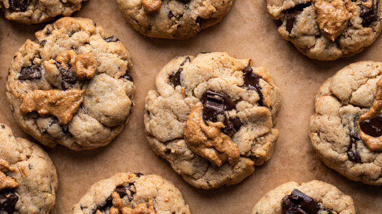 chocolate chip cookies