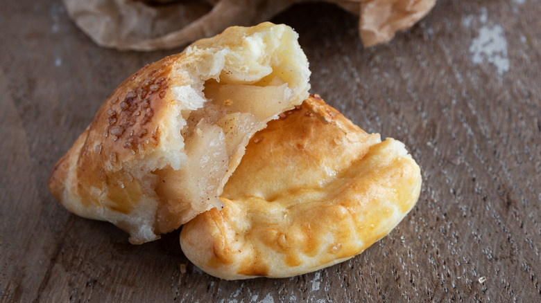 apple empanadas