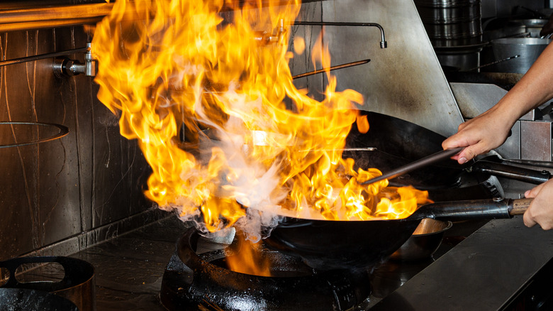 Chinese stir frying 