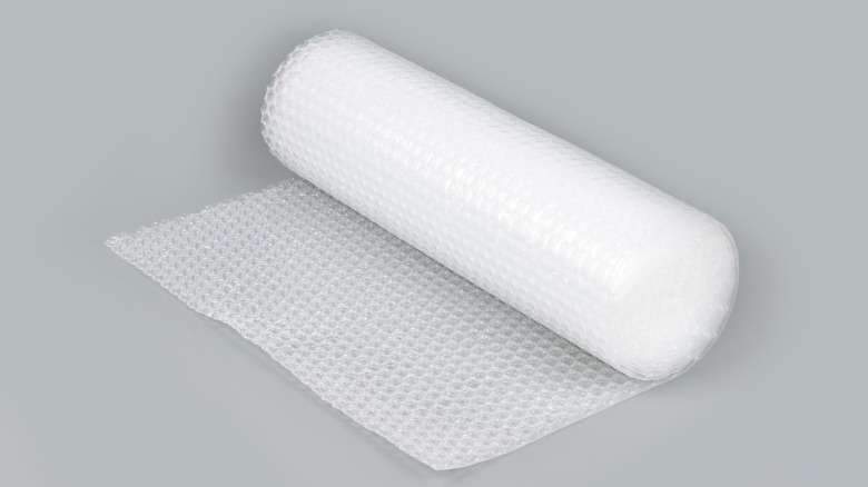 Roll of bubble wrap