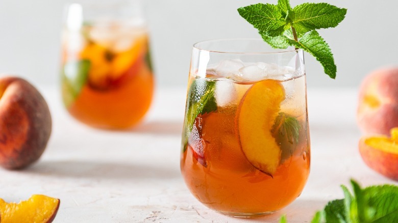 peach iced tea