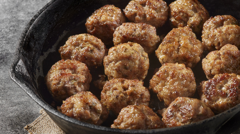 meatballs in cast iron skillet