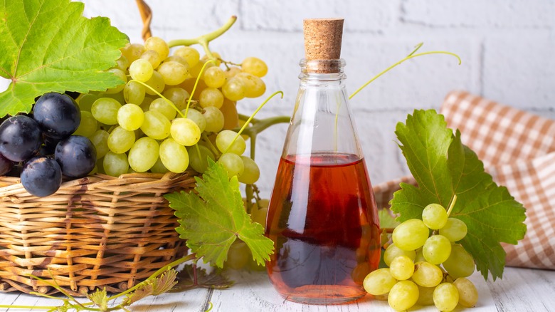 vinegar and grapes