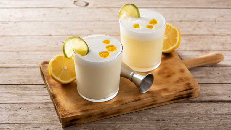 pisco sours 