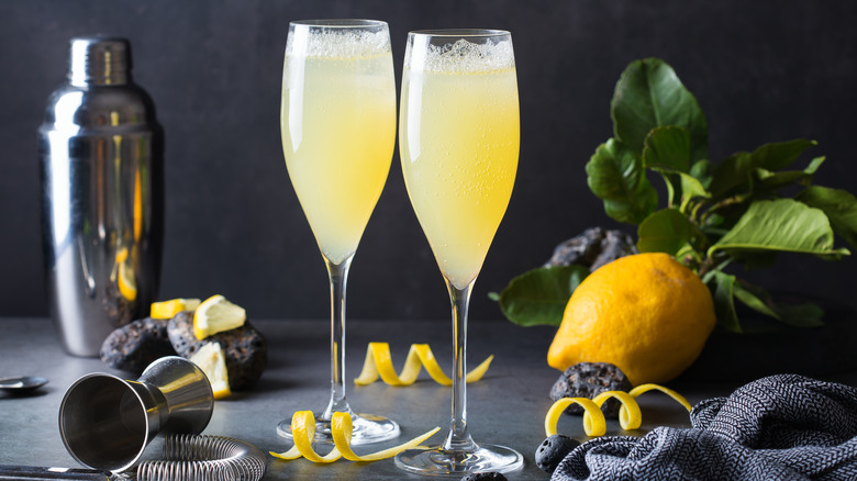 French 75 cocktails 