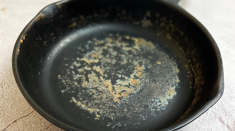 rusted cast iron skillet