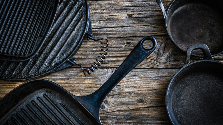 Cast iron pans and grills 