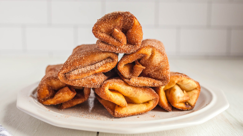 Apple cinnamon chimichangas