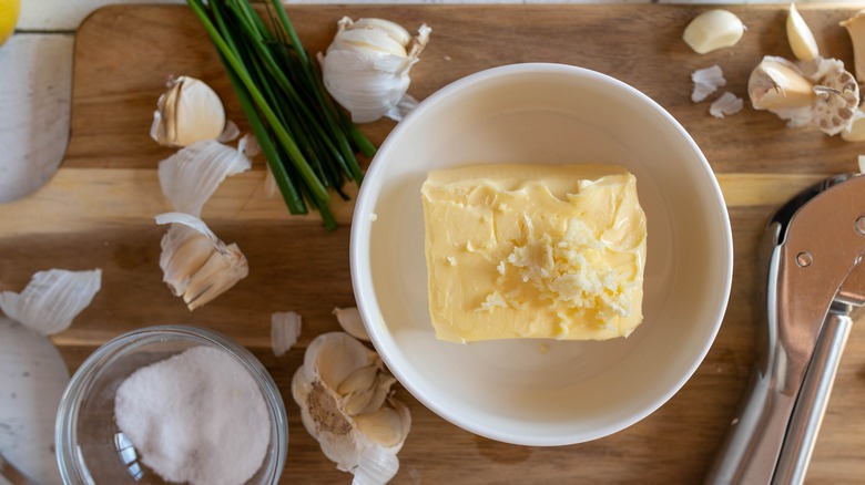 Garlic butter preparation