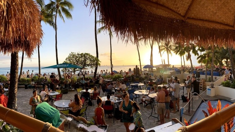 Duke's Waikiki on the beach