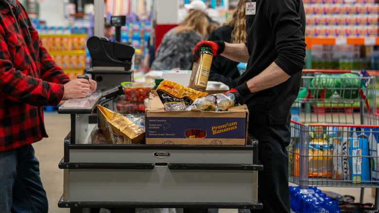 Costco checkout line