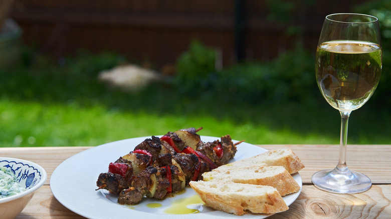 lamb skewers with white wine