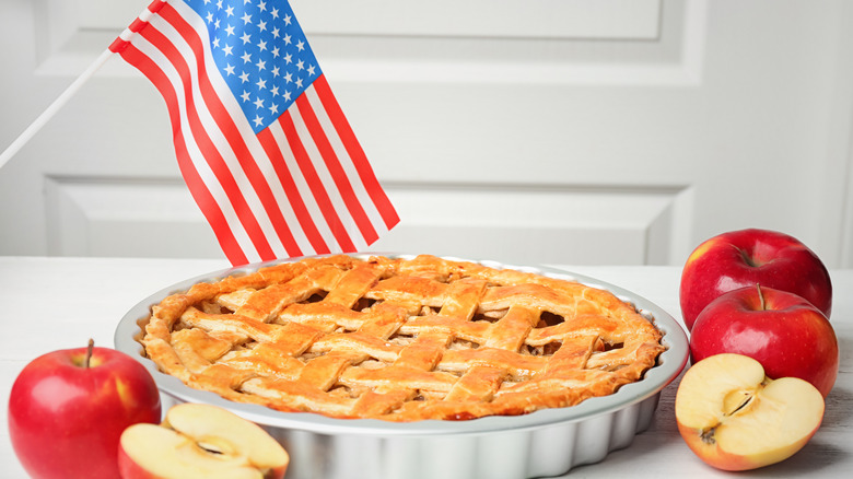 American flag with apple pie